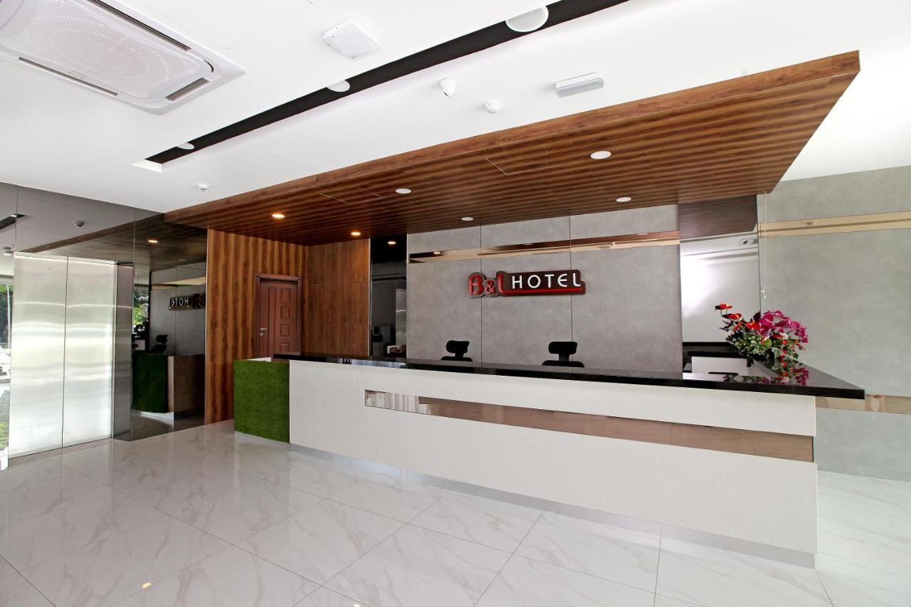 B&L Hotel Sungkai Exterior photo