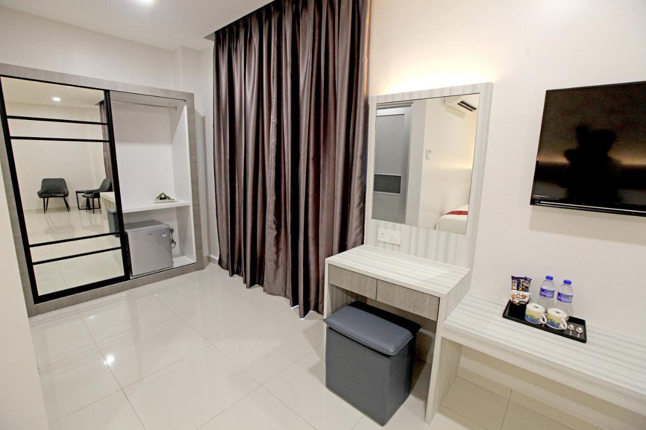 B&L Hotel Sungkai Exterior photo