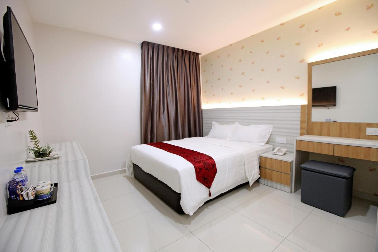 B&L Hotel Sungkai Exterior photo