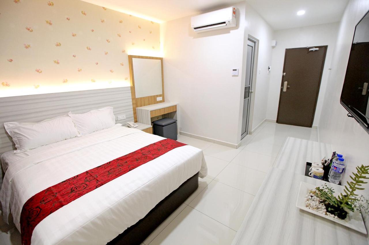 B&L Hotel Sungkai Exterior photo