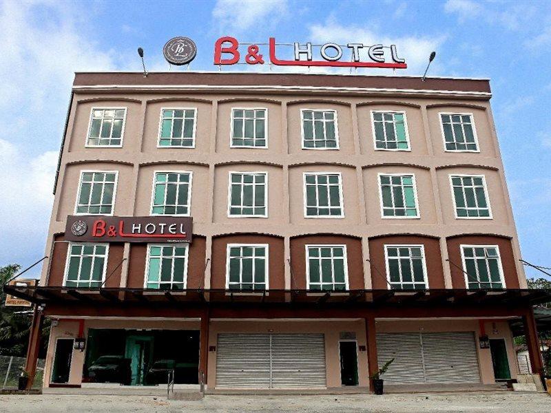 B&L Hotel Sungkai Exterior photo