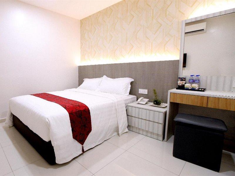 B&L Hotel Sungkai Exterior photo